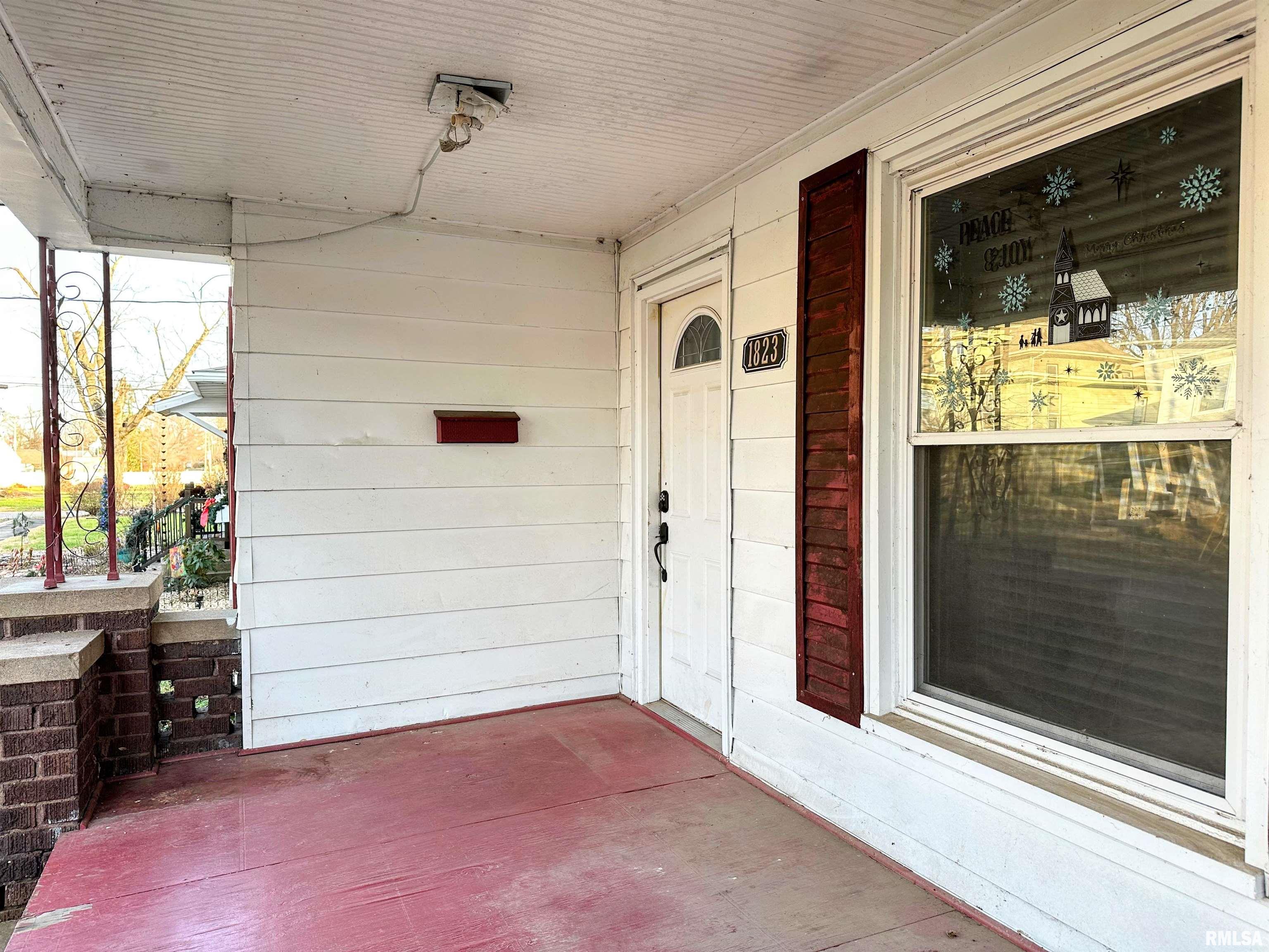 1823 Edith Street Murphysboro, IL 62966 - Photo 4 of 28 Gallery Image 4