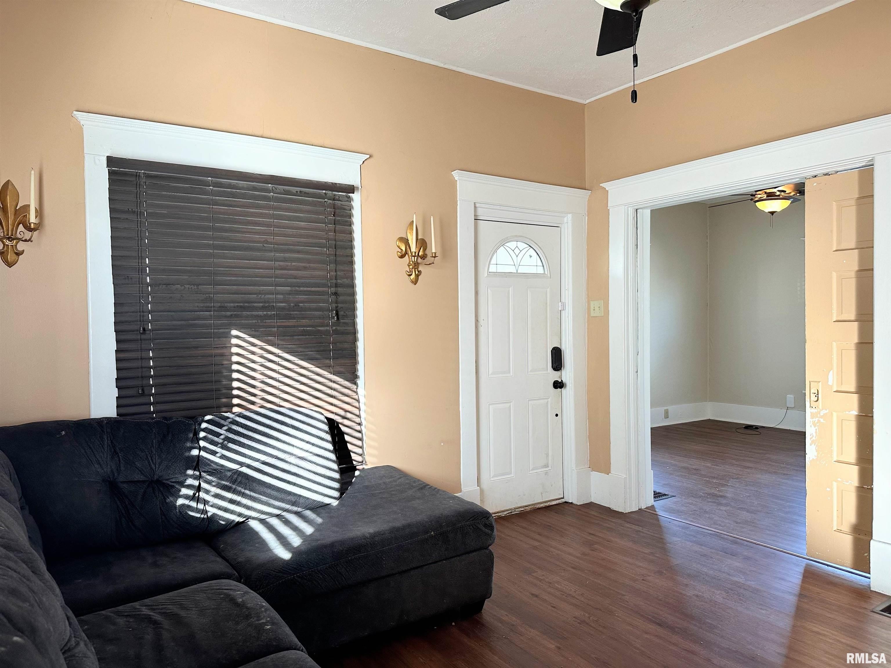 1823 Edith Street Murphysboro, IL 62966 - Photo 6 of 28 Gallery Image 6