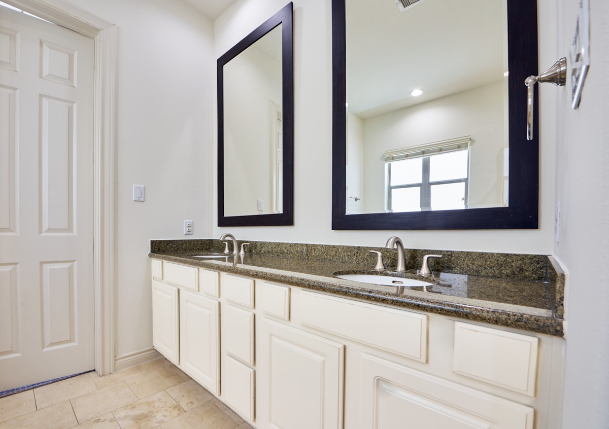 1026 Wagner Street Houston, TX 77007 - Photo 23 of 33