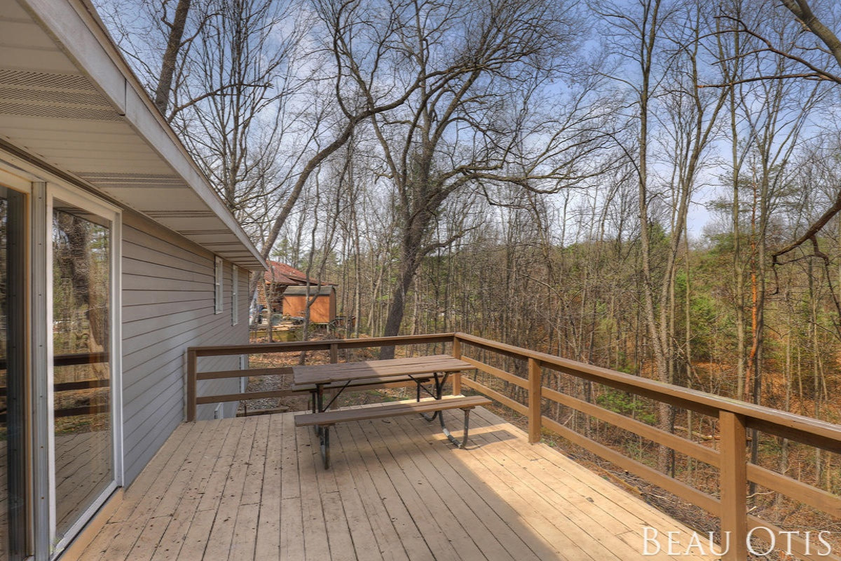 7681 Cascade Road Southeast Grand Rapids, MI 49546 - Photo 20 of 25 IMG_7700