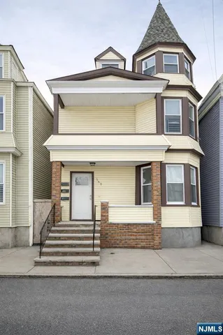 $629,000 | 160 South 11th Street, Newark, NJ 07107