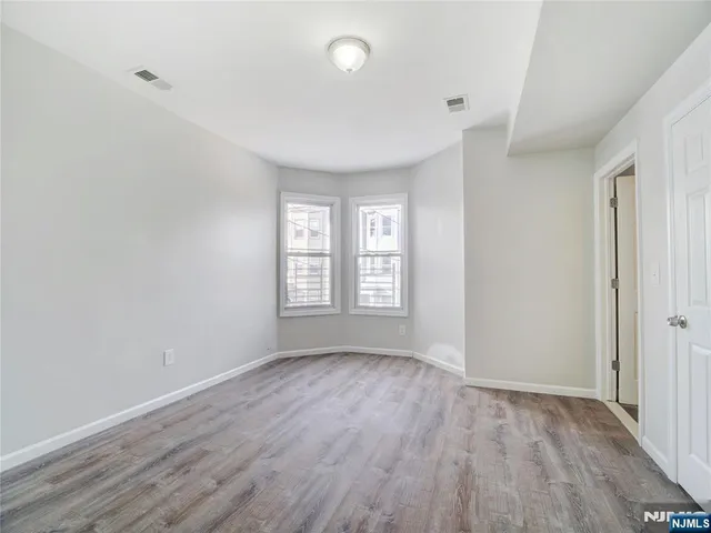 $629,000 | 160 South 11th Street, Newark, NJ 07107