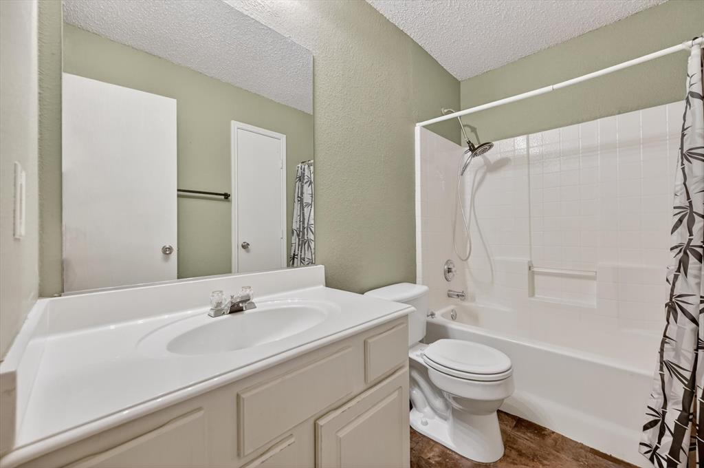1001 Ridge Top Drive Burleson, TX 76028 - Photo 20 of 37