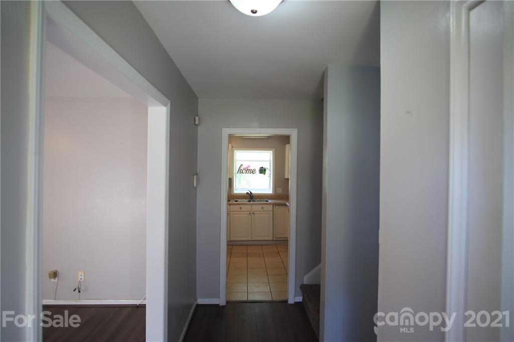 433 Willow Road Salisbury, NC 28147 - Photo 7 of 34 a view of a hallway