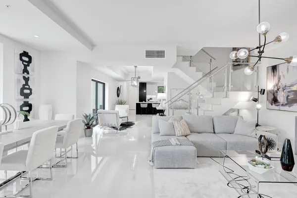 $1,795,000 | 3040 North Ocean Boulevard, Unit N106, Fort Lauderdale, FL 33308