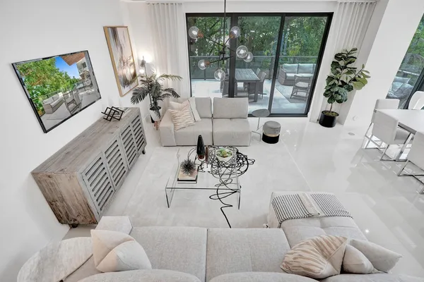 $1,795,000 | 3040 North Ocean Boulevard, Unit N106, Fort Lauderdale, FL 33308