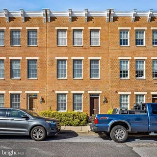 a car parked in front of a building
