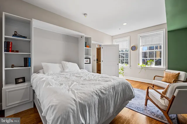 a view of a walk in closet