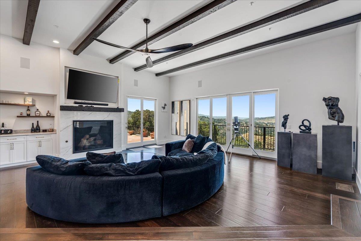 24542 Rimrock Canyon Road Salinas, CA 93908 - Photo 7 of 19