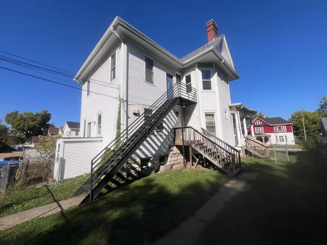 $195,000 | 2602 6th Avenue, Moline, IL 61265