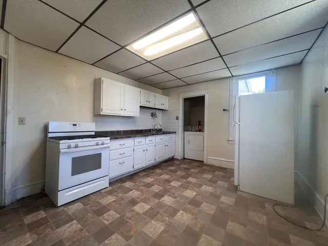 $195,000 | 2602 6th Avenue, Moline, IL 61265