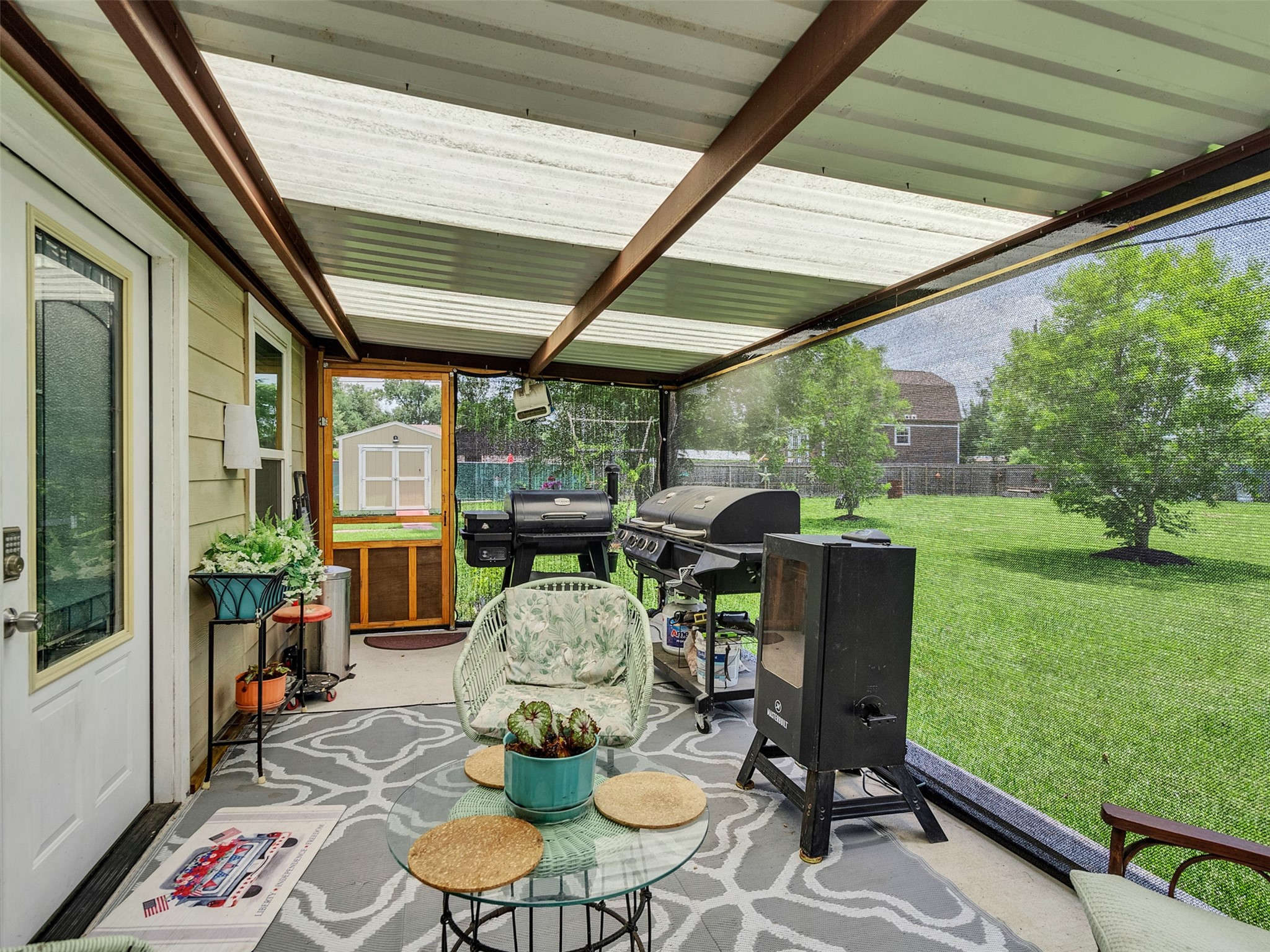 14310 Henry Road Houston, TX 77060 - Photo 28 of 34 Patio for outdoor cooking