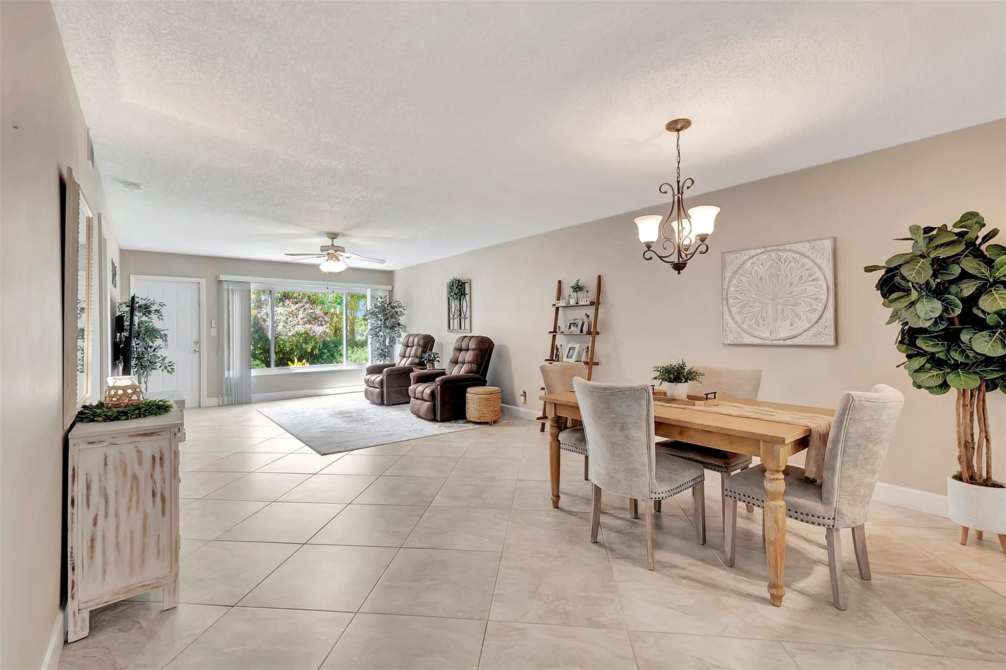 18801 Jolson Avenue, Unit 2 Boca Raton, FL 33496 - Photo 8 of 36 Photo 8