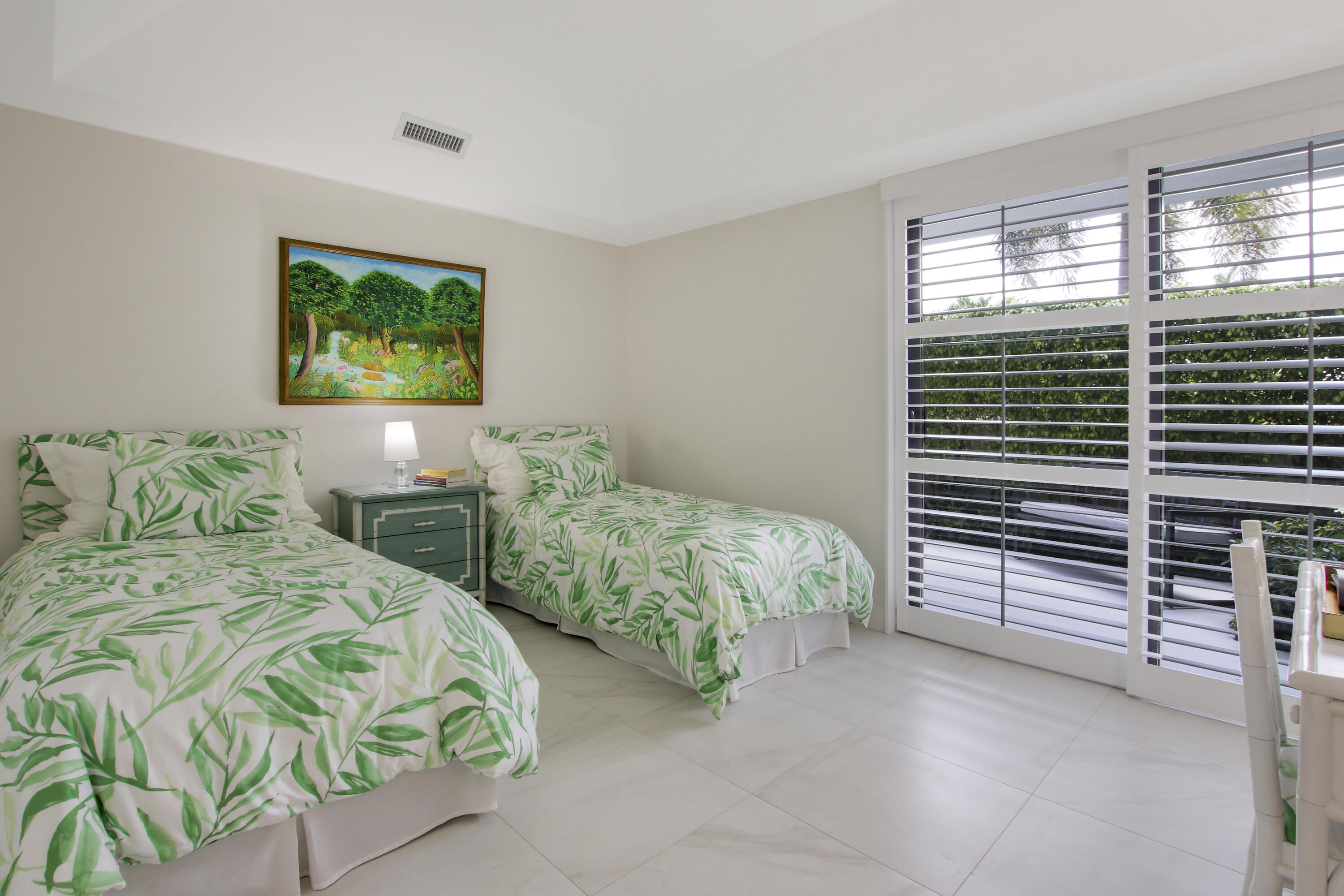 2150 Ibis Isle Road, Unit 4 Palm Beach, FL 33480 - Photo 8 of 14 House-59