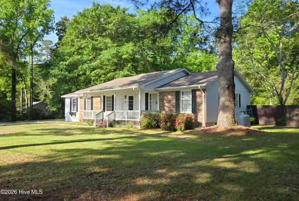 $1,995 | Undisclosed Address, Richlands, NC 28574