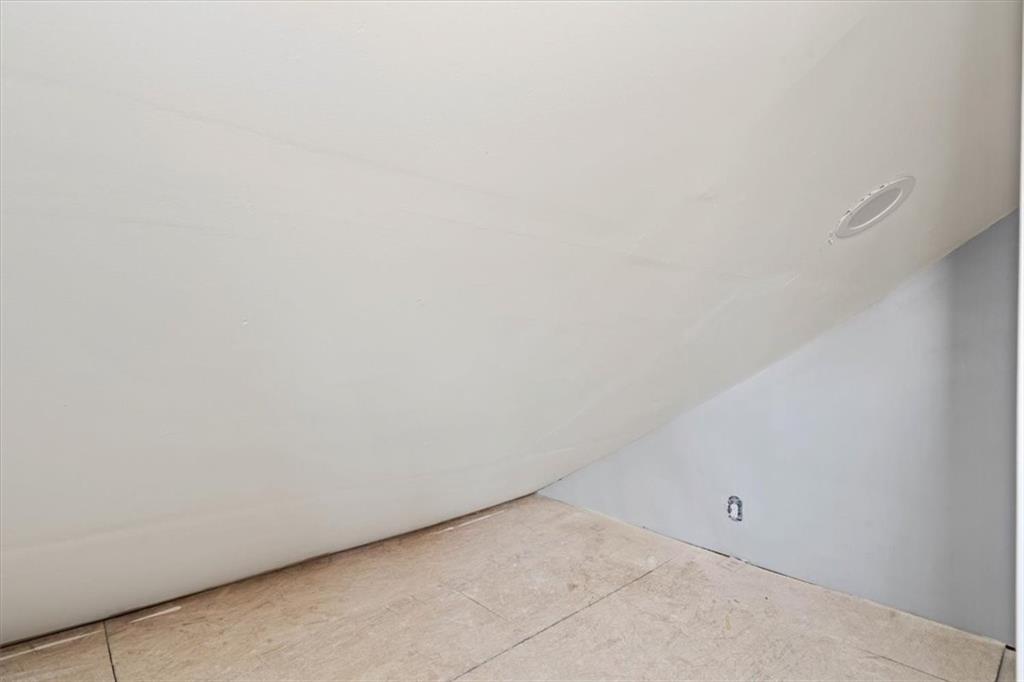 547 Blue Ridge Boulevard Kansas City, MO 64125 - Photo 15 of 18