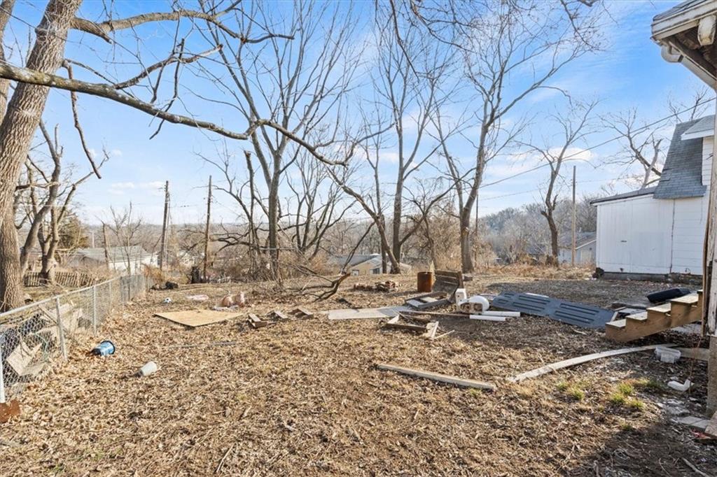 547 Blue Ridge Boulevard Kansas City, MO 64125 - Photo 17 of 18