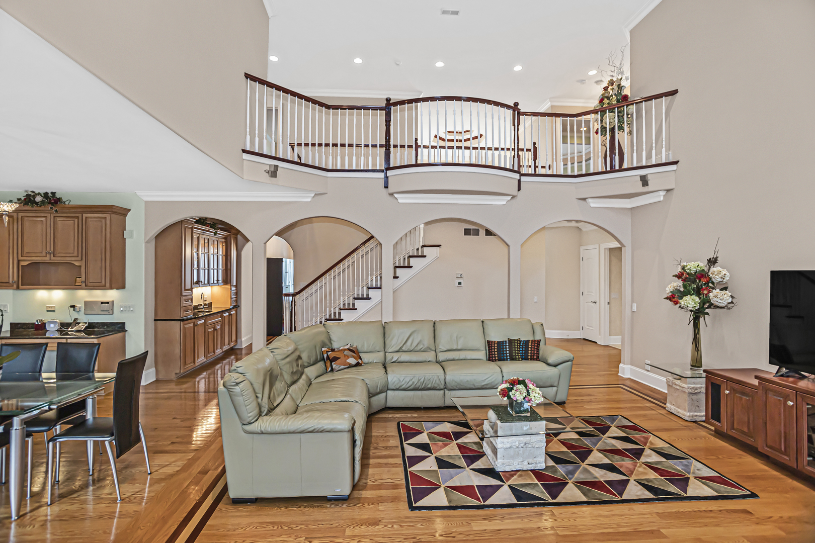 8040 West Charmaine Road Norridge, IL 60706 - Photo 15 of 62