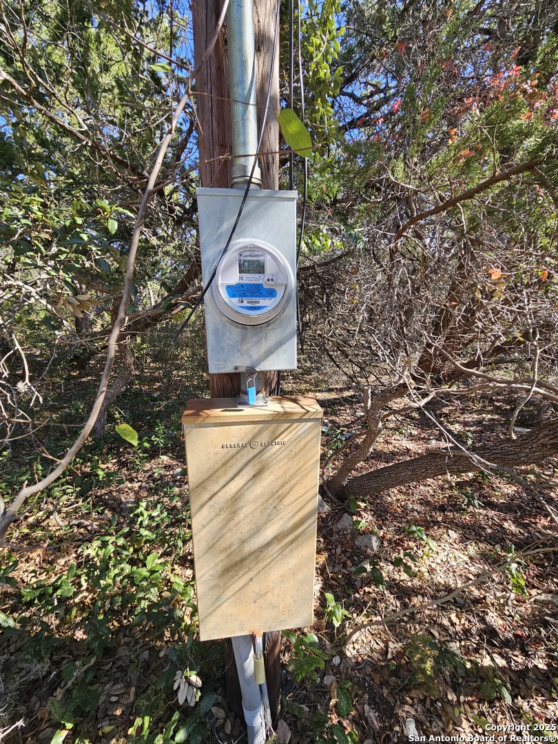 1290 Tee Pee Drive Spring Branch, TX 78070 - Photo 7 of 16