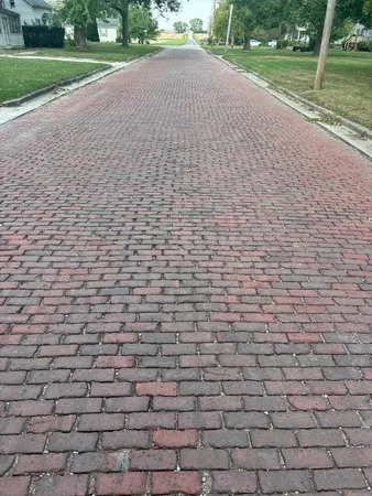 a view of a yard with an empty space