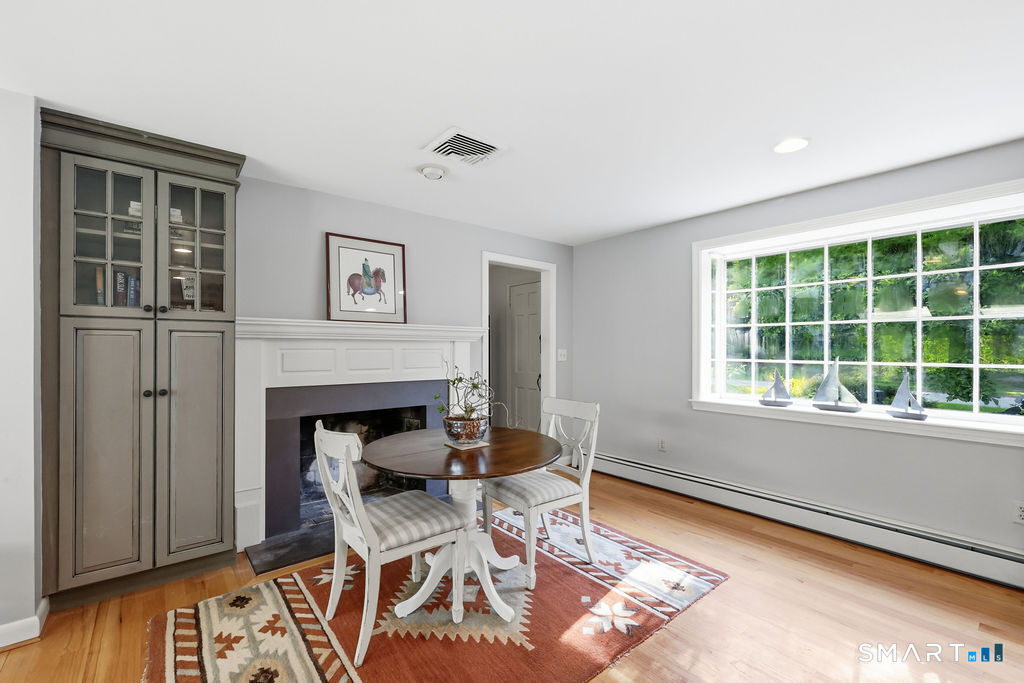 8 Penwood Road Bloomfield, CT 06002 - Photo 7 of 35
