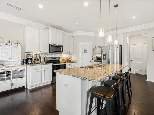 $389,900 | 4594 Grenadine Circle, Acworth, GA 30101