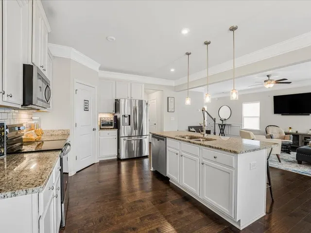 $389,900 | 4594 Grenadine Circle, Acworth, GA 30101