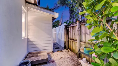 $1,424,950 | 2409 Northeast 19th Avenue, Wilton Manors, FL 33305