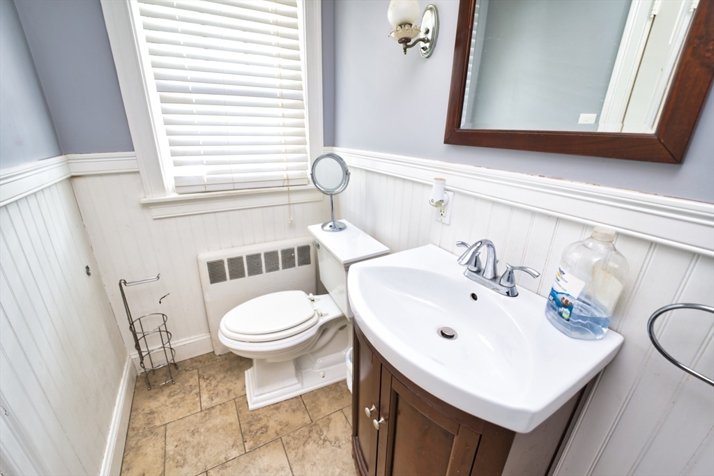 247 Albany Street Fall River, MA 02720 - Photo 10 of 37