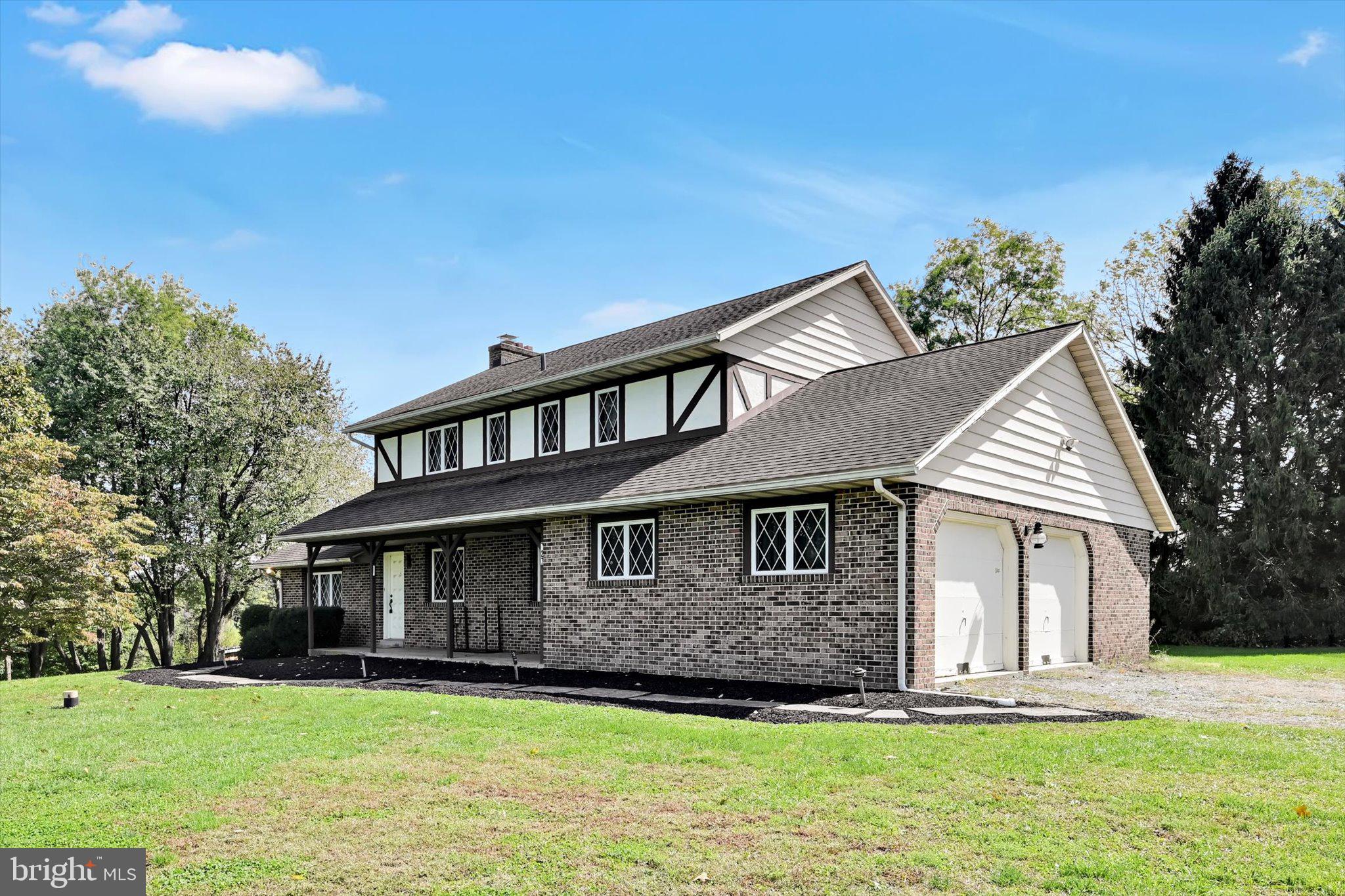727 North Church Road Sinking Spring, PA 19608 - Photo 2 of 40 Gallery Image 2