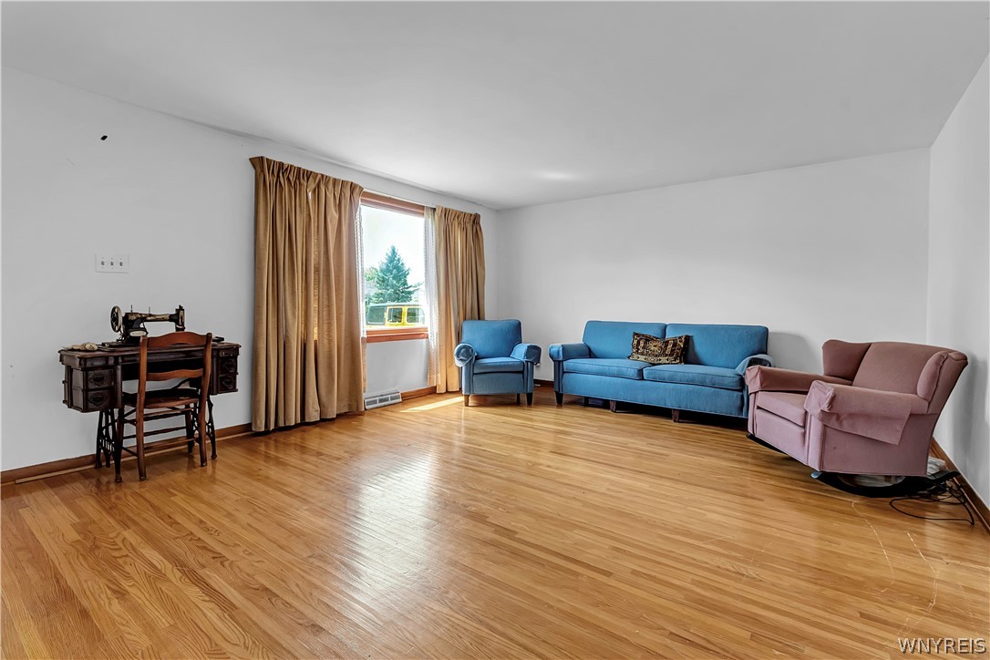 260 Seton Road Cheektowaga, NY 14225 - Photo 3 of 27