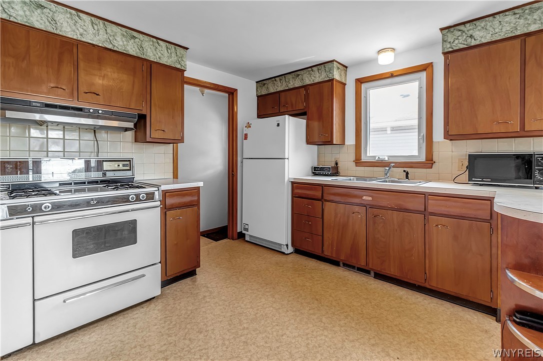 260 Seton Road Cheektowaga, NY 14225 - Photo 7 of 27