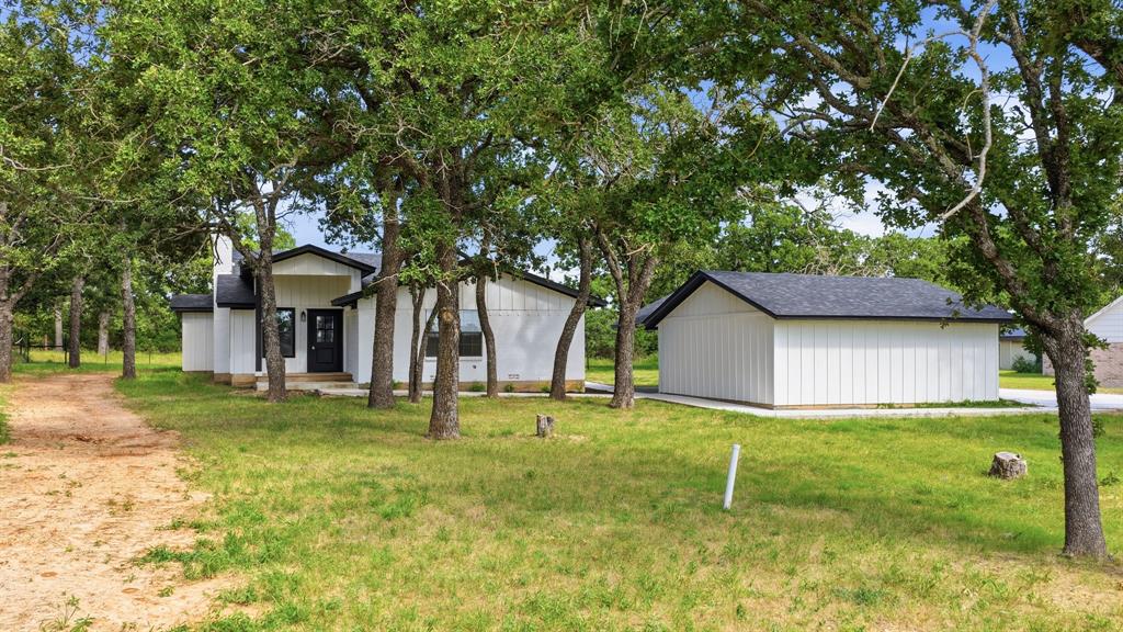 109 Aslan Road Poolville, TX 76487 - Photo 1 of 37