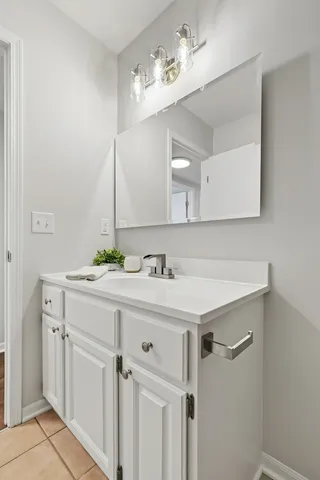 $184,900 | 2514 East 51st Street, Unit E, Davenport, IA 52807