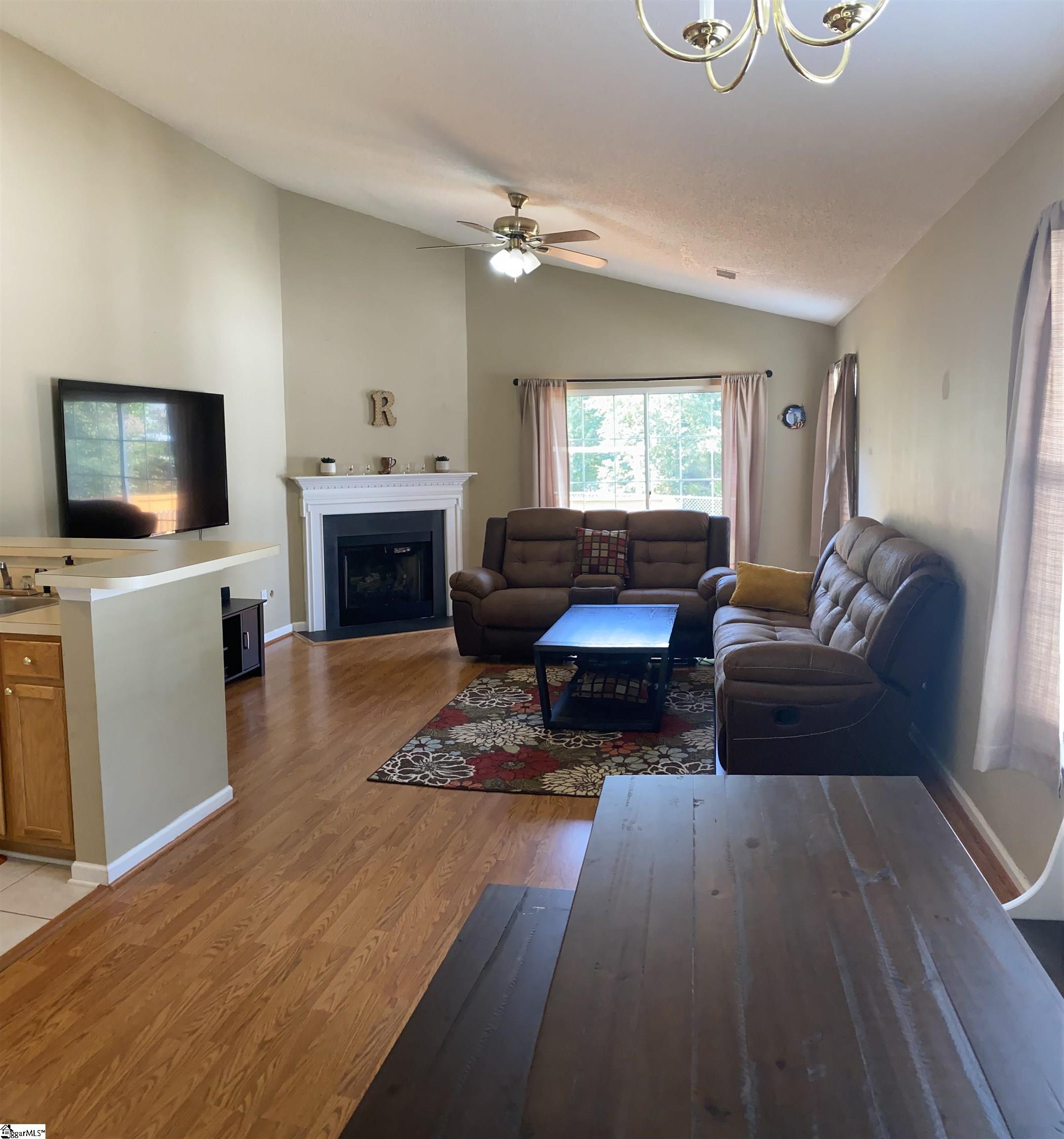 320 Hampton Ridge Drive Greer, SC 29651 - Photo 13 of 32 Gallery Image 13