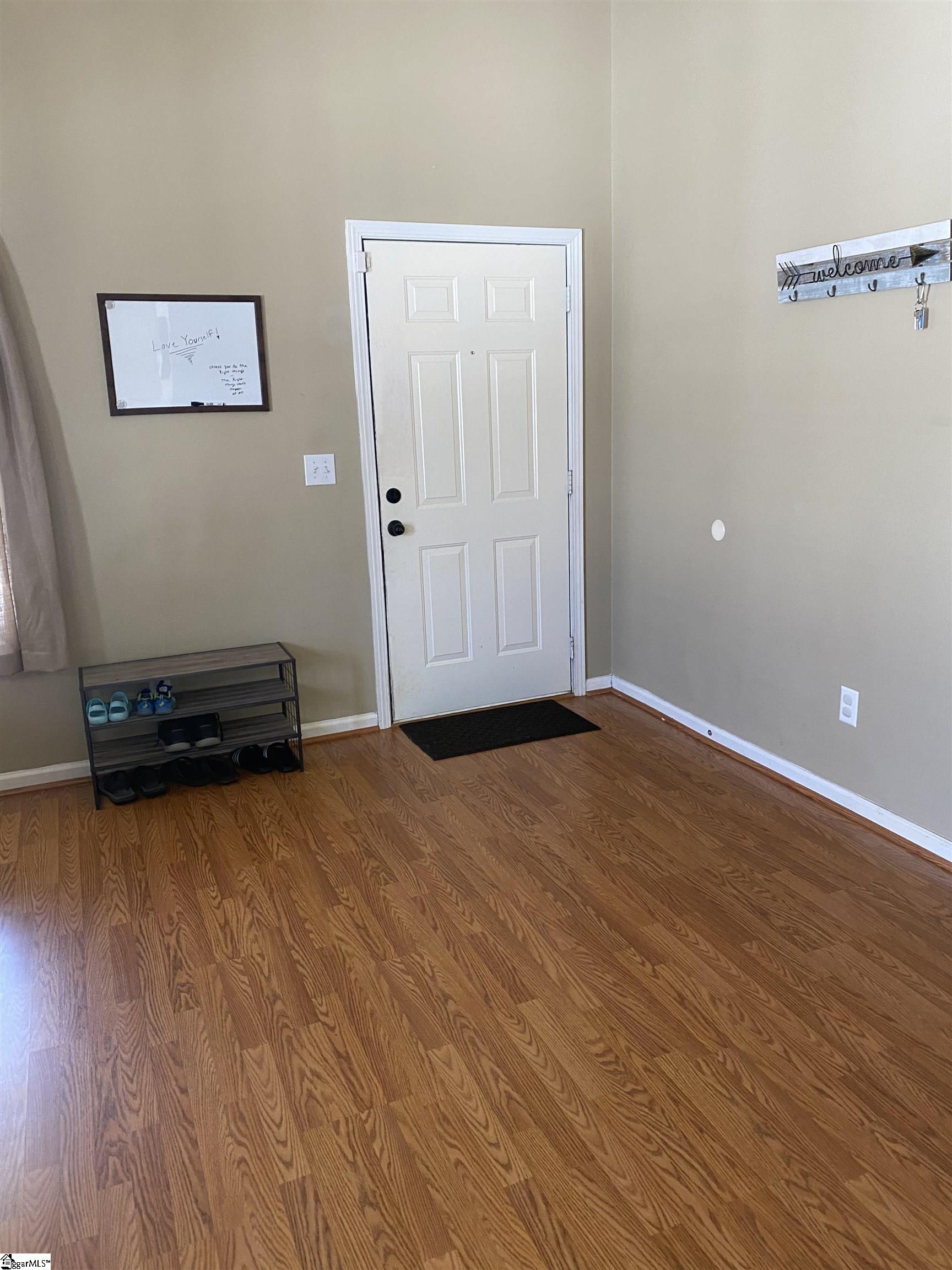 320 Hampton Ridge Drive Greer, SC 29651 - Photo 5 of 32 Gallery Image 5