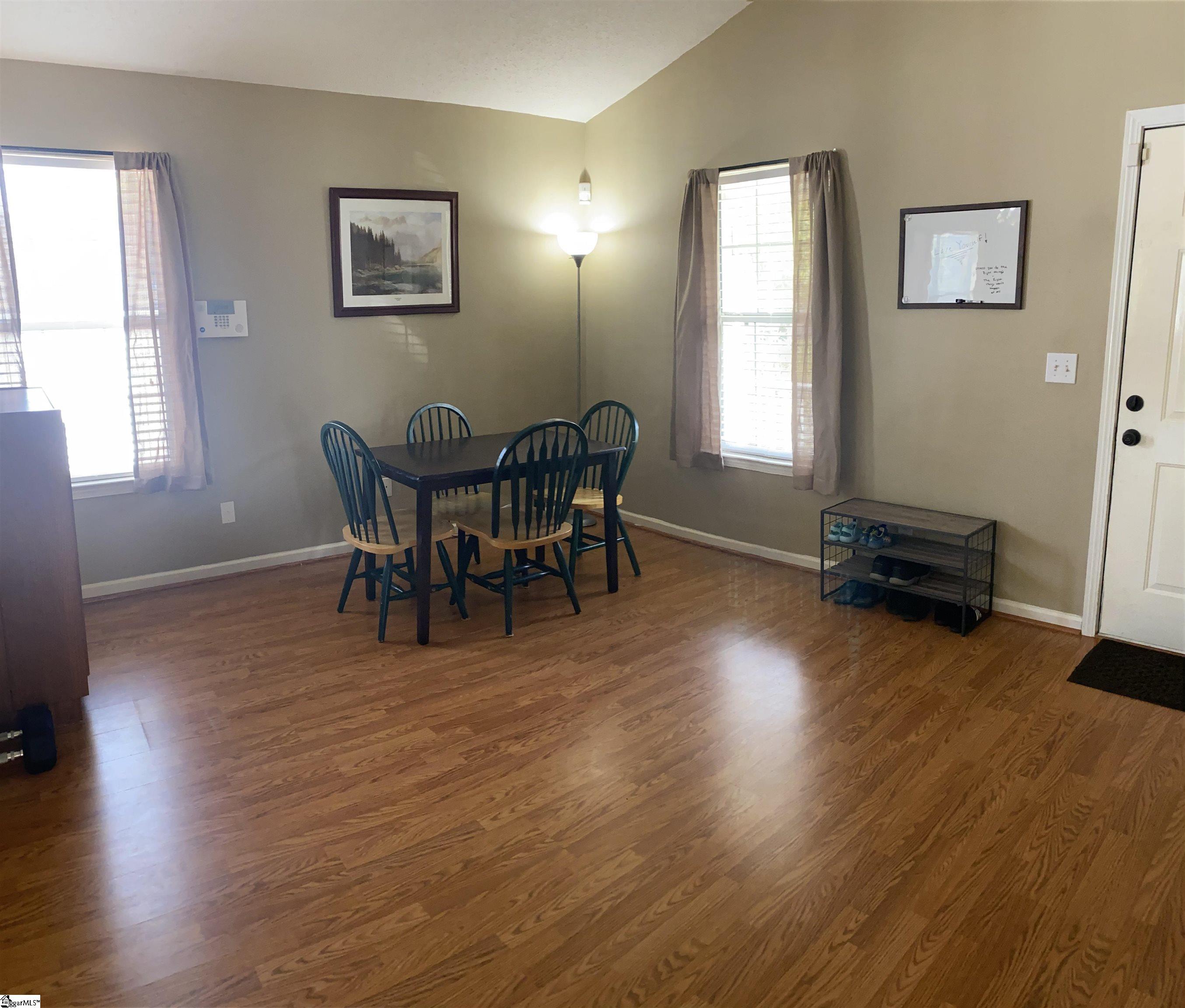 320 Hampton Ridge Drive Greer, SC 29651 - Photo 6 of 32 Gallery Image 6