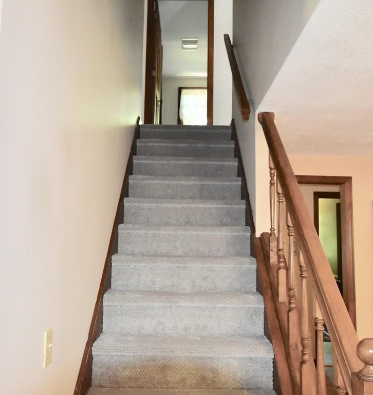 33 Rockrimmon Road Worcester, MA 01602 - Photo 9 of 17 Gallery Image 9