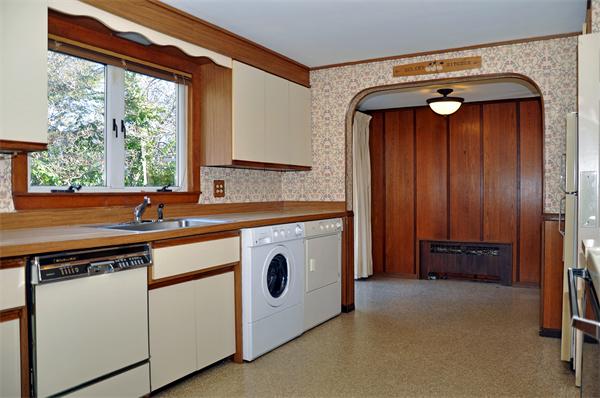 11 Garfield Road Milton, MA 02186 - Photo 6 of 14 Gallery Image 6