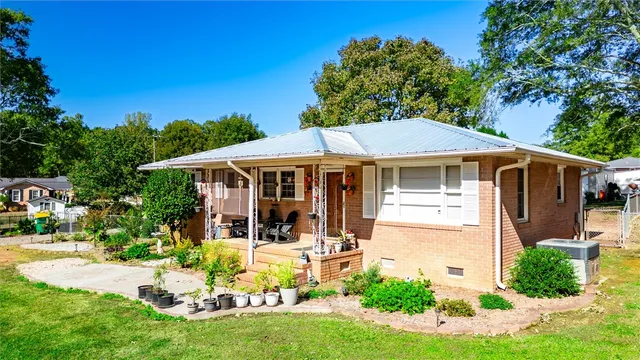 $200,000 | 104 Mirriam Street, Iva, SC 29655