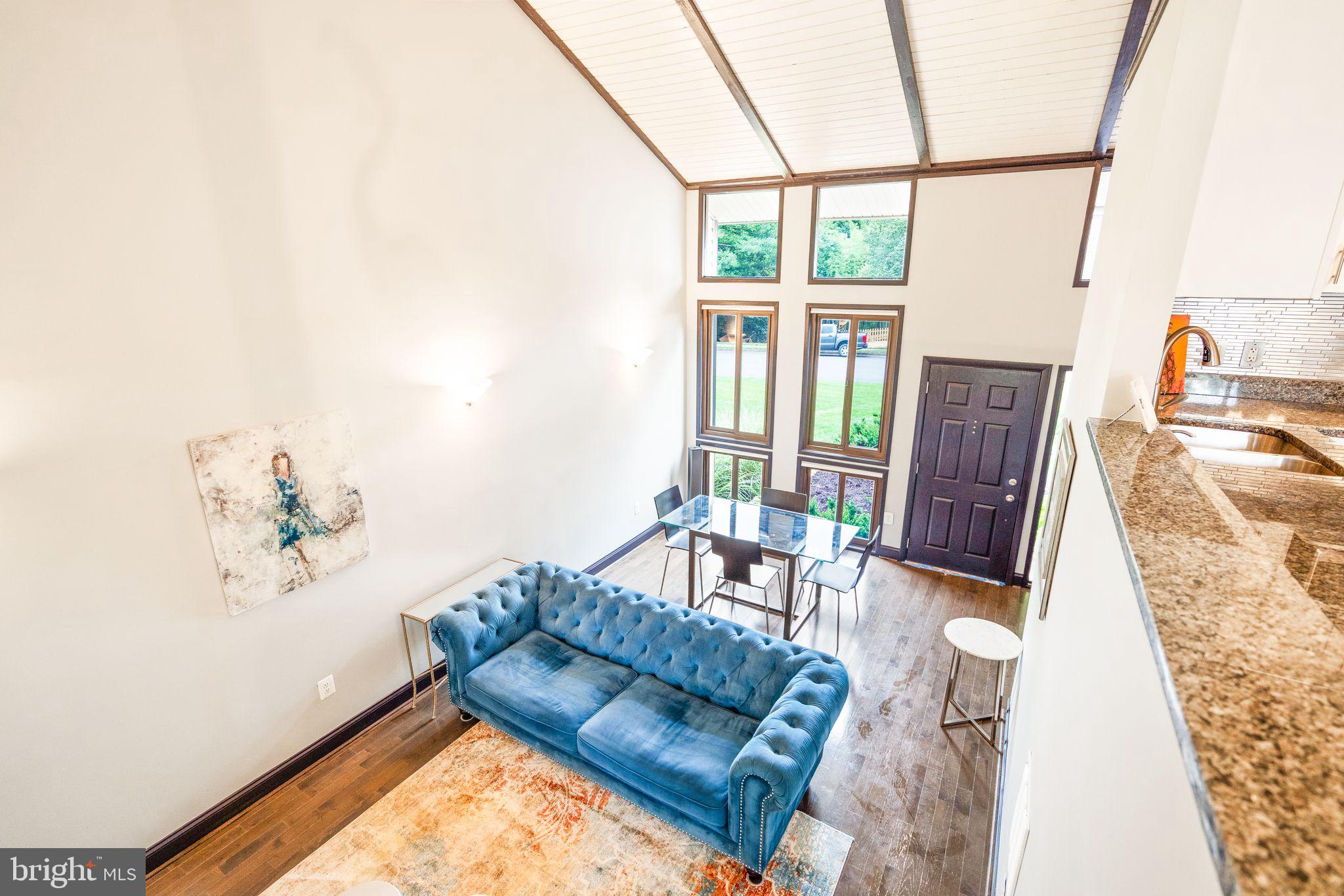 178 Magnolia Road Sterling, VA 20164 - Photo 11 of 42