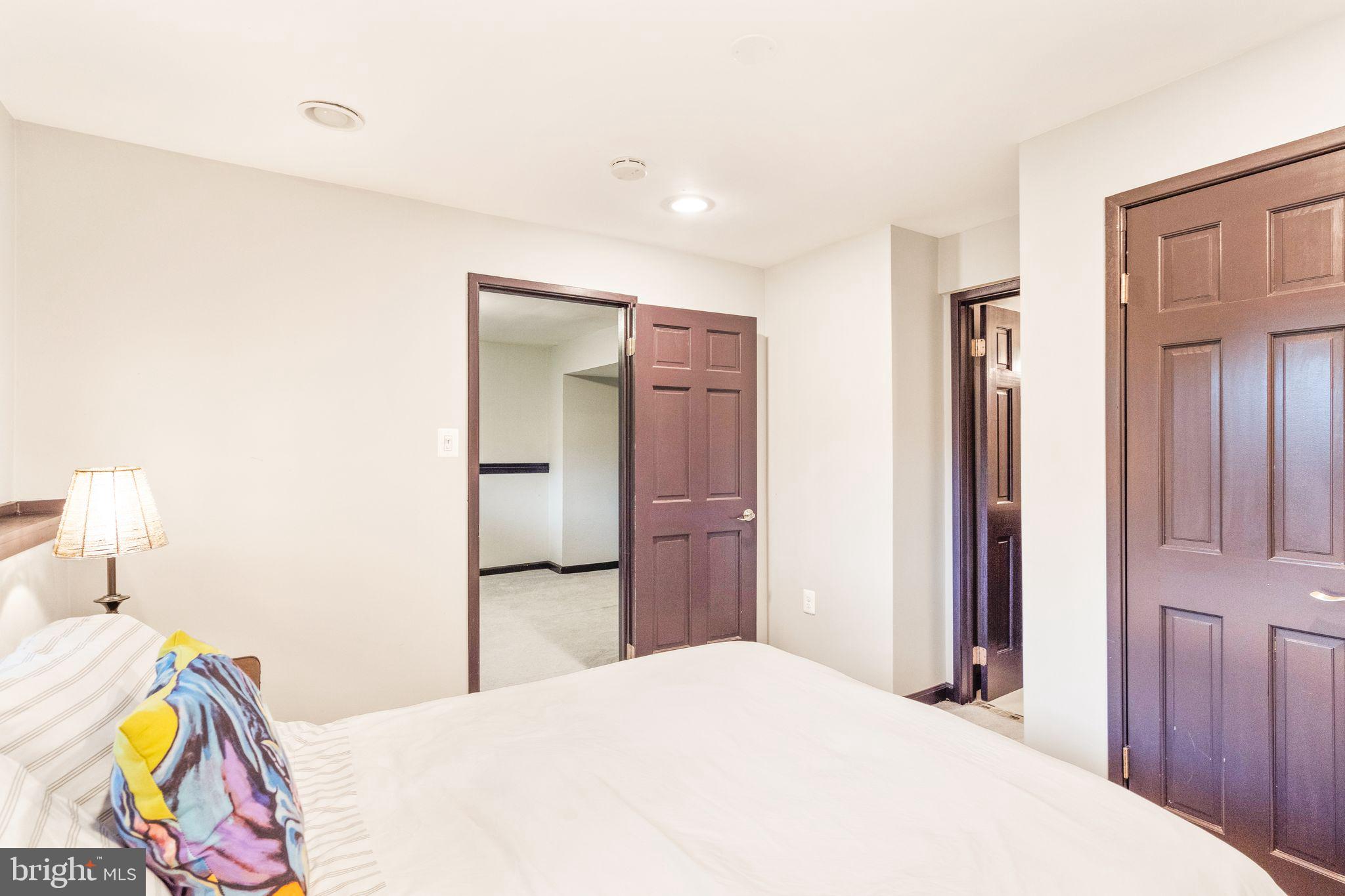 178 Magnolia Road Sterling, VA 20164 - Photo 27 of 42