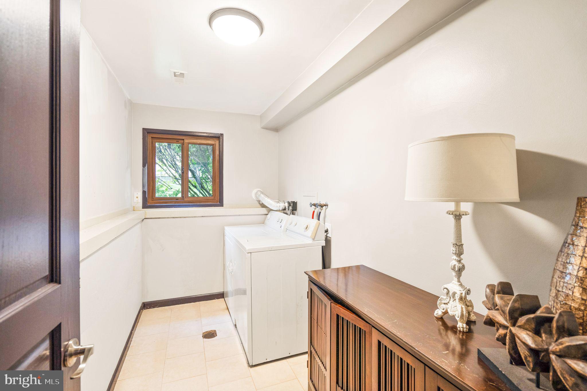 178 Magnolia Road Sterling, VA 20164 - Photo 30 of 42