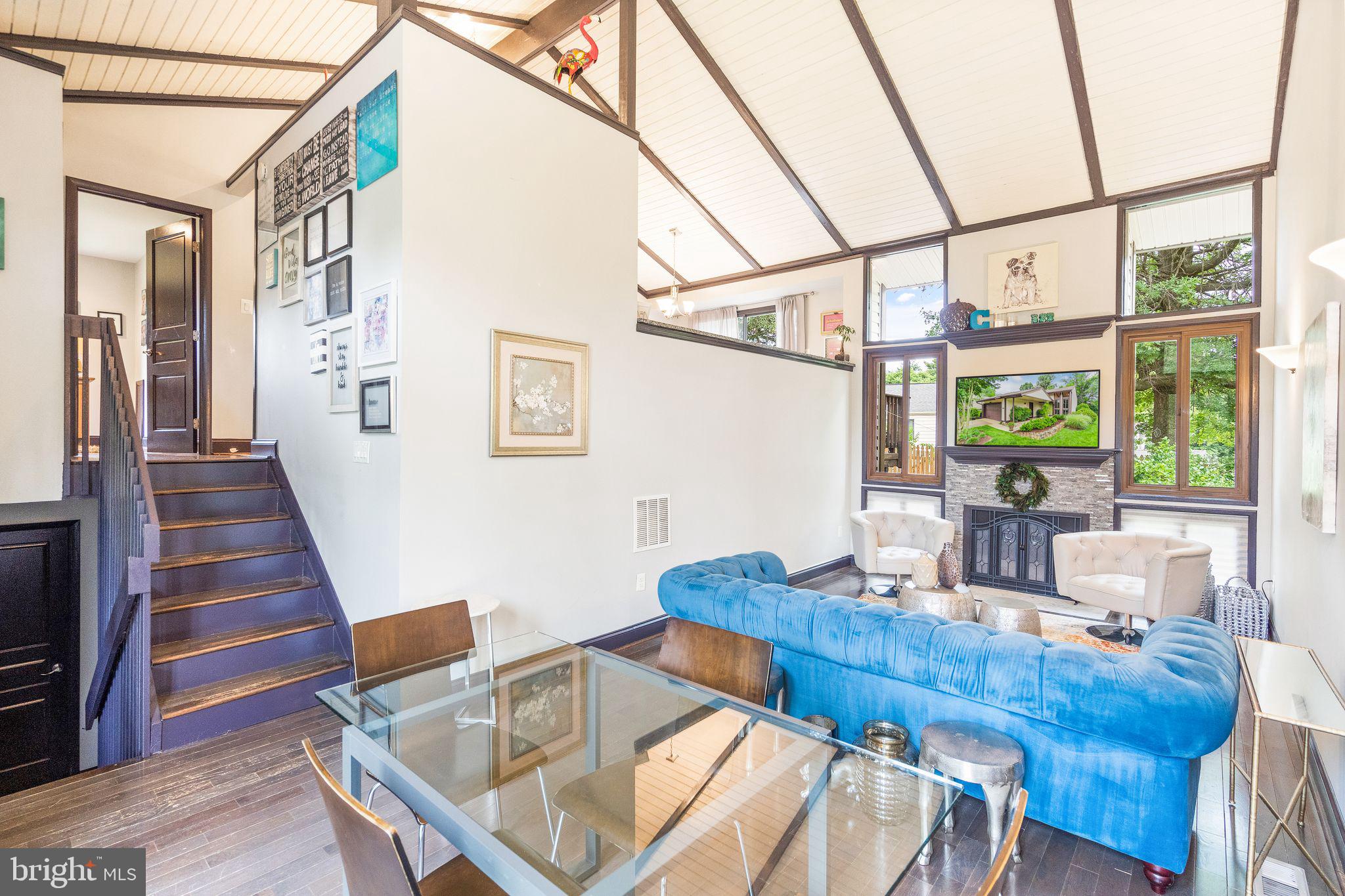 178 Magnolia Road Sterling, VA 20164 - Photo 6 of 42