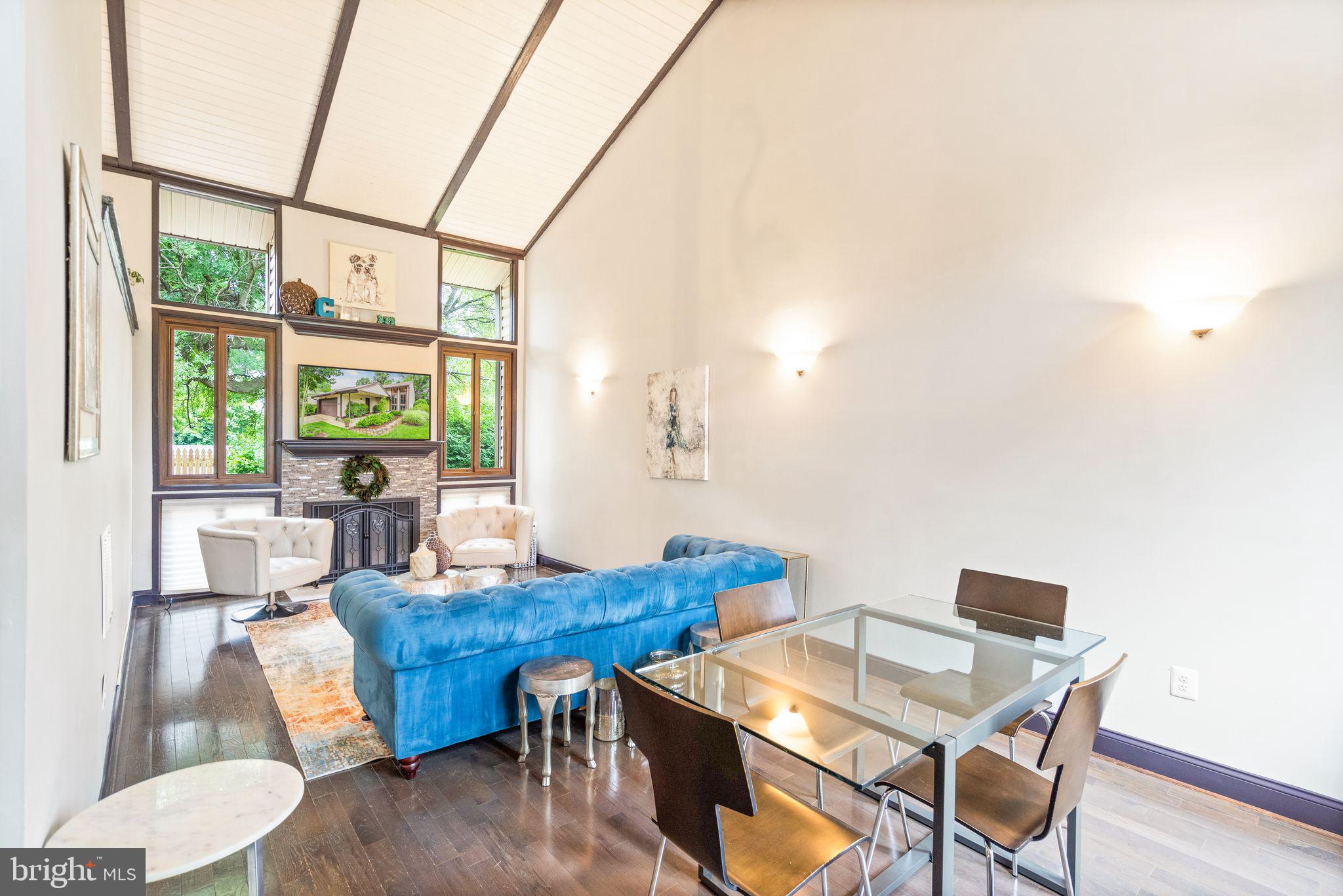 178 Magnolia Road Sterling, VA 20164 - Photo 7 of 42