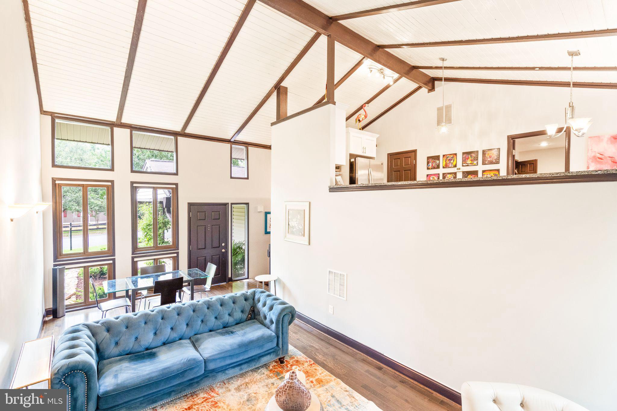 178 Magnolia Road Sterling, VA 20164 - Photo 10 of 42