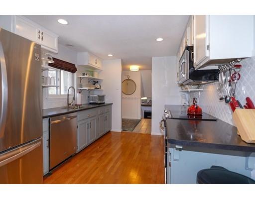 216 Irondequoit Road Franklin, MA 02038 - Photo 11 of 27 Gallery Image 11