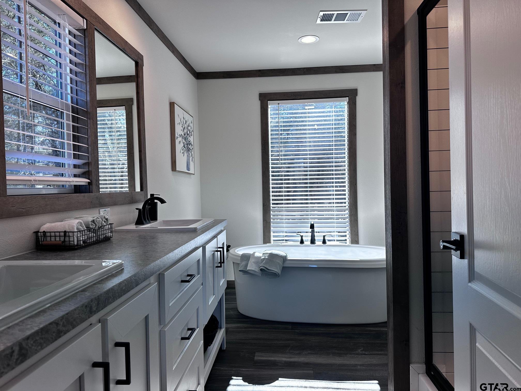118 Private Road 5296 Alba, TX 75410 - Photo 9 of 25 a view of bathroom with dual sinks