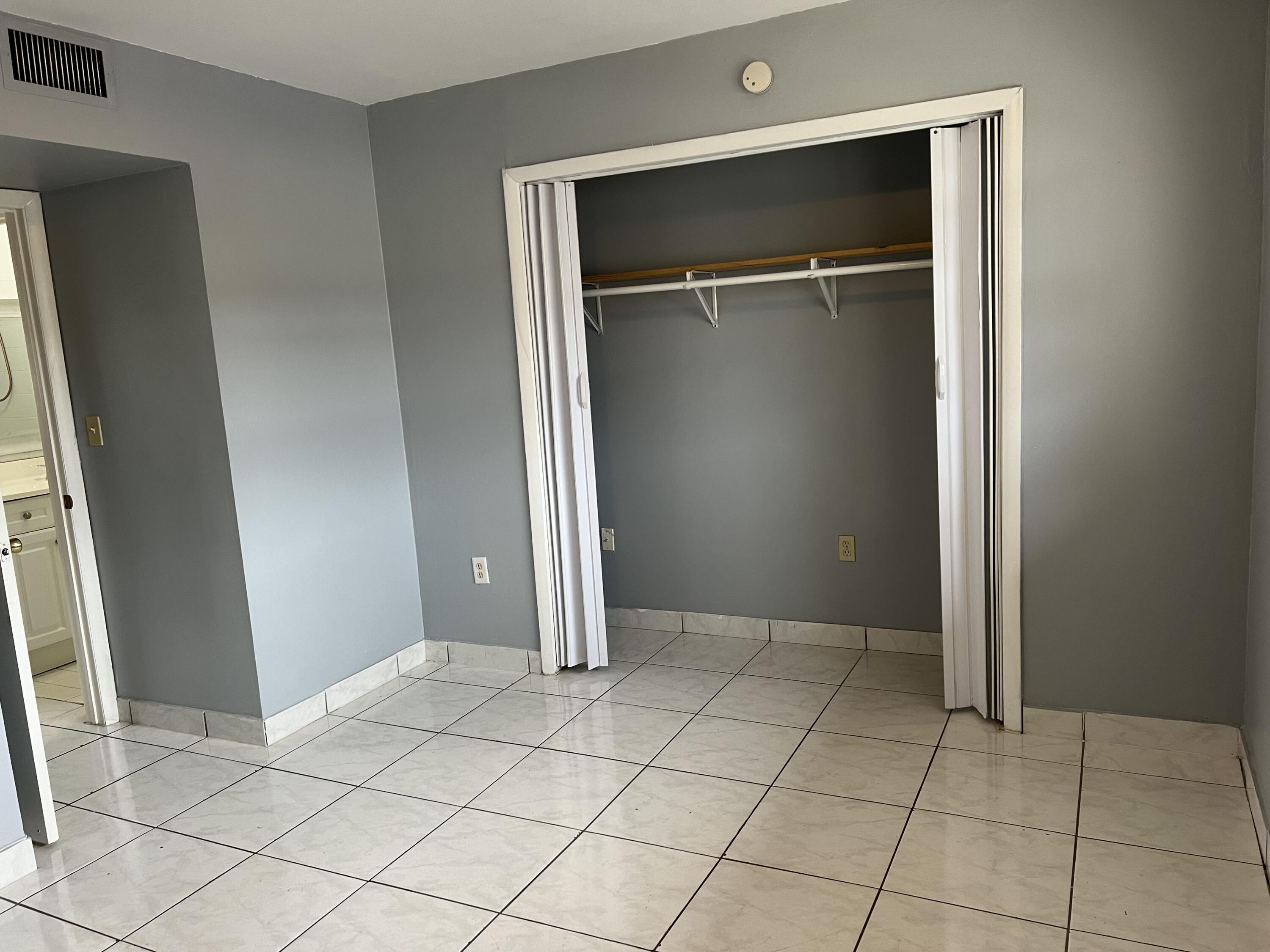 20 Southwest 108th Avenue, Unit F4 Sweetwater, FL 33174 - Photo 13 of 20 IMG_3796