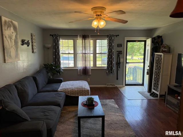 $178,000 | 14909 North Fruitland Lane, Chillicothe, IL 61523